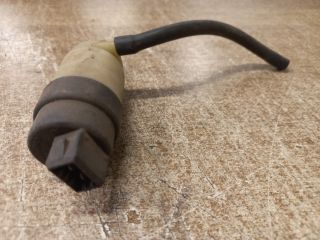 bontott VW POLO CLASSIC Első Ablakmosó Szivattyú