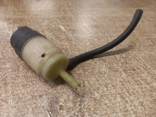 bontott VW POLO CLASSIC Első Ablakmosó Szivattyú