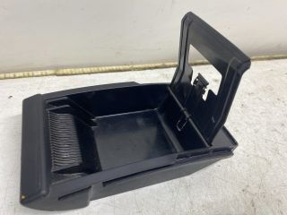 bontott VW POLO CLASSIC Első Hamutartó