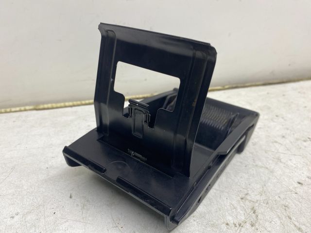 bontott VW POLO CLASSIC Első Hamutartó