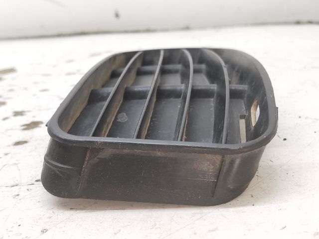 bontott VW POLO CLASSIC Első Lökhárító Bal Díszrács