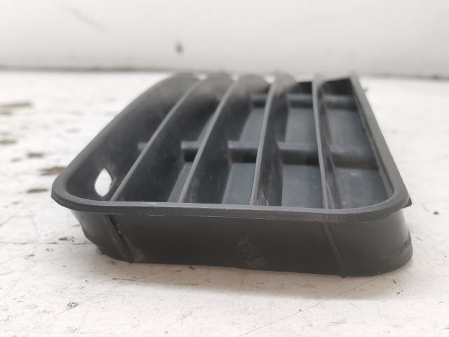 bontott VW POLO CLASSIC Első Lökhárító Bal Díszrács