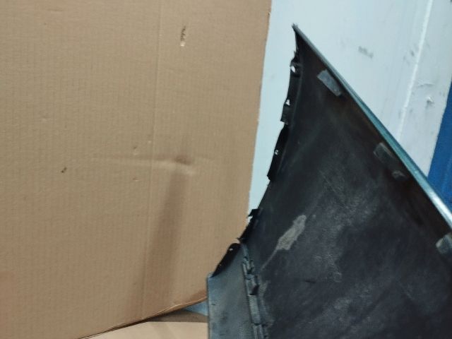 bontott VW POLO CLASSIC Első Lökhárító (Üresen)