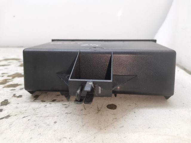 bontott VW POLO CLASSIC Első Tároló Rekesz