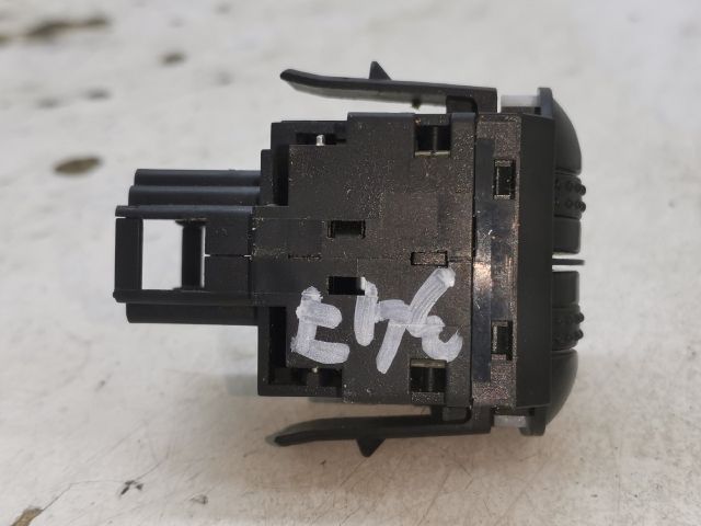 bontott VW POLO CLASSIC Fényszórómagasság Állító Kapcsoló