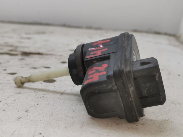 bontott VW POLO CLASSIC Fényszórómagasság Állító Motor Bal