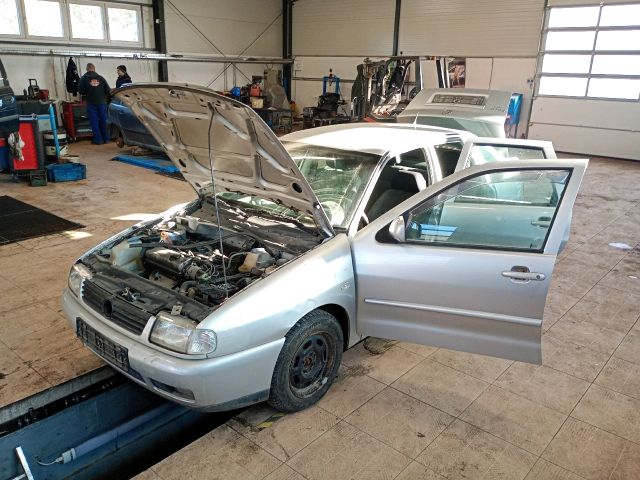 bontott VW POLO CLASSIC Fűtéskapcsoló (manuális klímás)