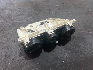 bontott VW POLO CLASSIC Fűtéskapcsoló (Nem klímás)
