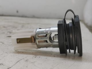 bontott VW POLO CLASSIC Hátsó Szivargyújtó Aljzat