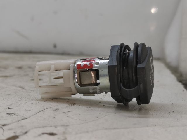 bontott VW POLO CLASSIC Hátsó Szivargyújtó Aljzat