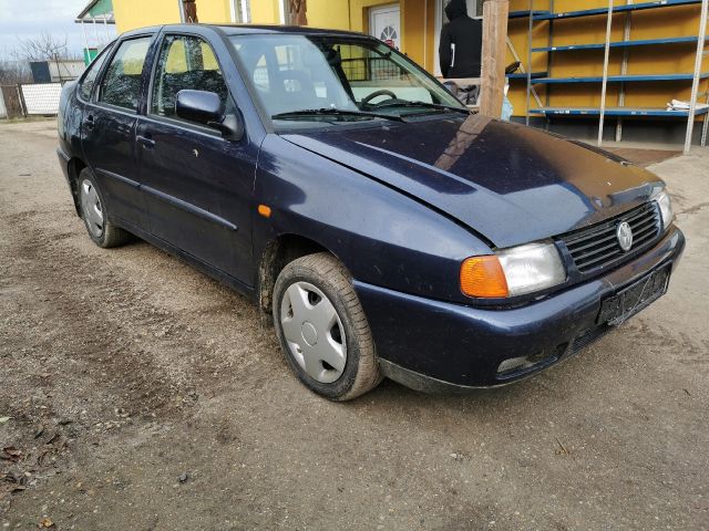 bontott VW POLO CLASSIC Hűtőrács