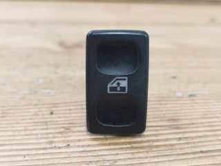 bontott VW POLO CLASSIC Jobb első Ablakemelő Kapcsoló