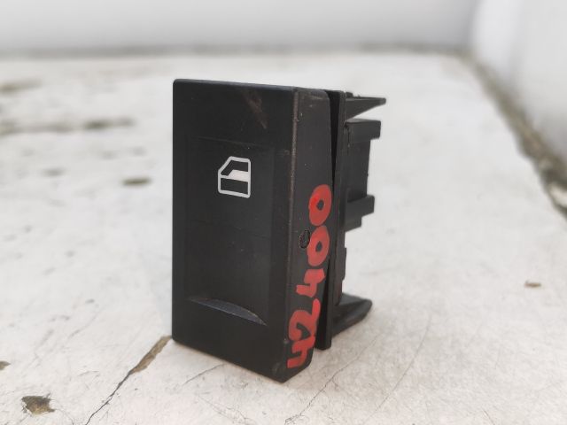 bontott VW POLO CLASSIC Jobb első Ablakemelő Kapcsoló