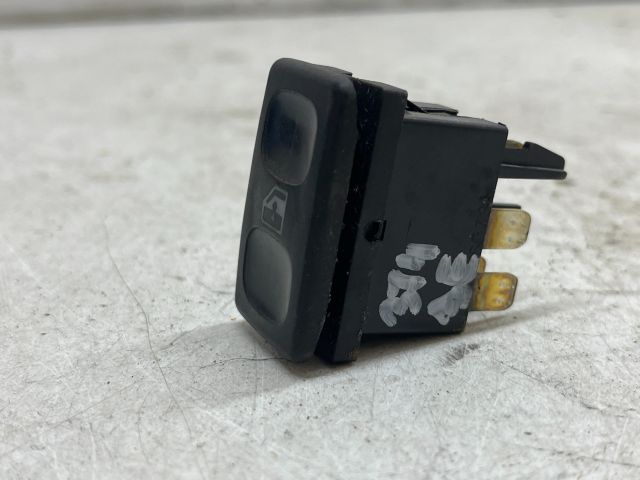 bontott VW POLO CLASSIC Jobb első Ablakemelő Kapcsoló