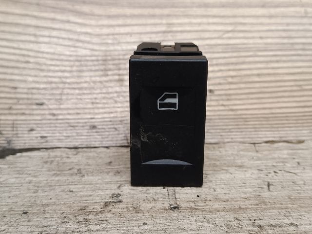 bontott VW POLO CLASSIC Jobb első Ablakemelő Kapcsoló