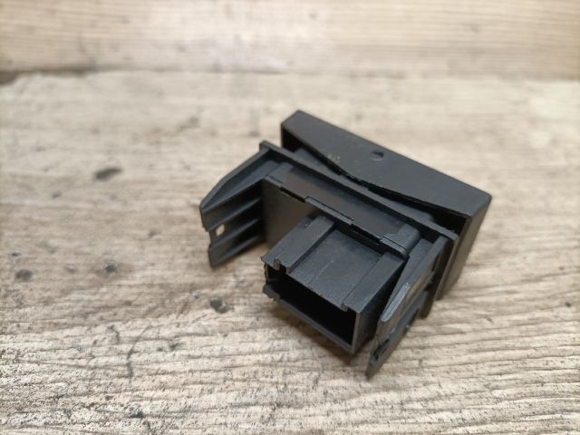 bontott VW POLO CLASSIC Jobb első Ablakemelő Kapcsoló