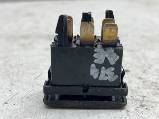 bontott VW POLO CLASSIC Jobb első Ablakemelő Kapcsoló