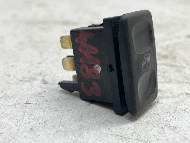 bontott VW POLO CLASSIC Jobb első Ablakemelő Kapcsoló