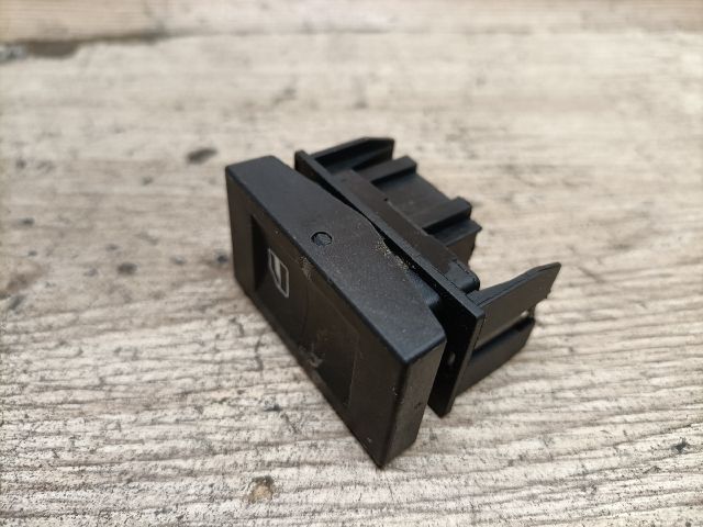 bontott VW POLO CLASSIC Jobb első Ablakemelő Kapcsoló