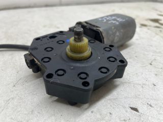 bontott VW POLO CLASSIC Jobb első Ablakemelő Motor