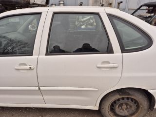 bontott VW POLO CLASSIC Jobb első Ajtó (Részeivel)