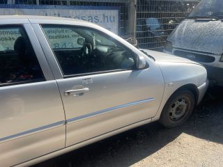 bontott VW POLO CLASSIC Jobb első Ajtó (Üres lemez)