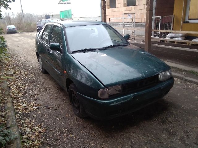 bontott VW POLO CLASSIC Jobb első Ajtó (Üres lemez)