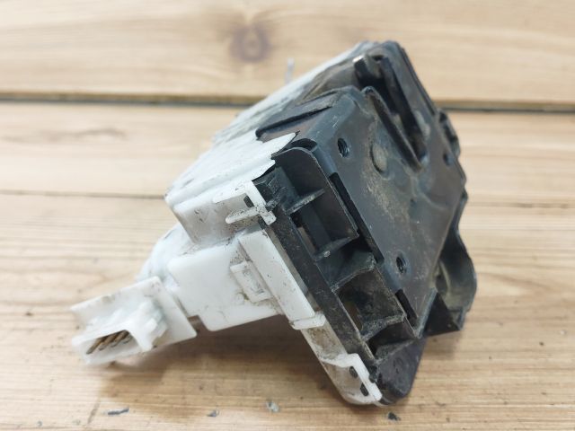 bontott VW POLO CLASSIC Jobb első Ajtózár