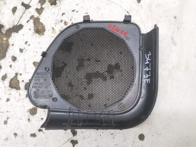 bontott VW POLO CLASSIC Jobb első Hangszóró Burkolat