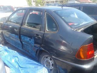 bontott VW POLO CLASSIC Jobb első Vízlehúzó Gumicsík