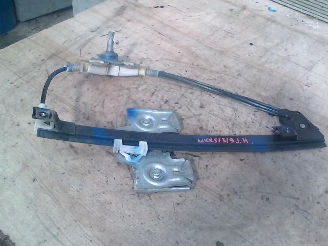 bontott VW POLO CLASSIC Jobb hátsó Ablakemelő Szerkezet (Mechanikus)