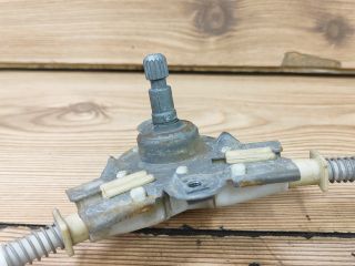 bontott VW POLO CLASSIC Jobb hátsó Ablakemelő Szerkezet (Mechanikus)