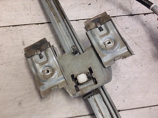 bontott VW POLO CLASSIC Jobb hátsó Ablakemelő Szerkezet (Mechanikus)