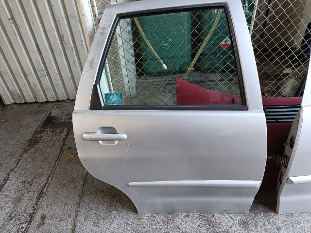 bontott VW POLO CLASSIC Jobb hátsó Ajtó (Részeivel)