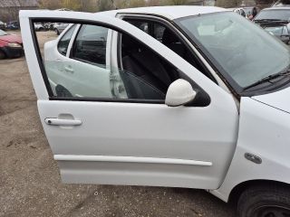 bontott VW POLO CLASSIC Jobb hátsó Ajtó (Részeivel)