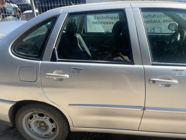 bontott VW POLO CLASSIC Jobb hátsó Ajtó (Üres lemez)