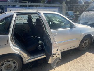 bontott VW POLO CLASSIC Jobb hátsó Ajtó (Üres lemez)