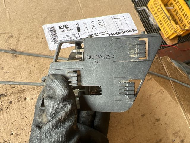 bontott VW POLO CLASSIC Jobb hátsó Ajtózár