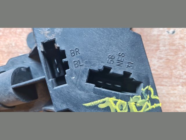 bontott VW POLO CLASSIC Jobb Hátsó Lámpa Foglalat