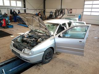 bontott VW POLO CLASSIC Jobb Visszapillantó Tükör (Elektromos)