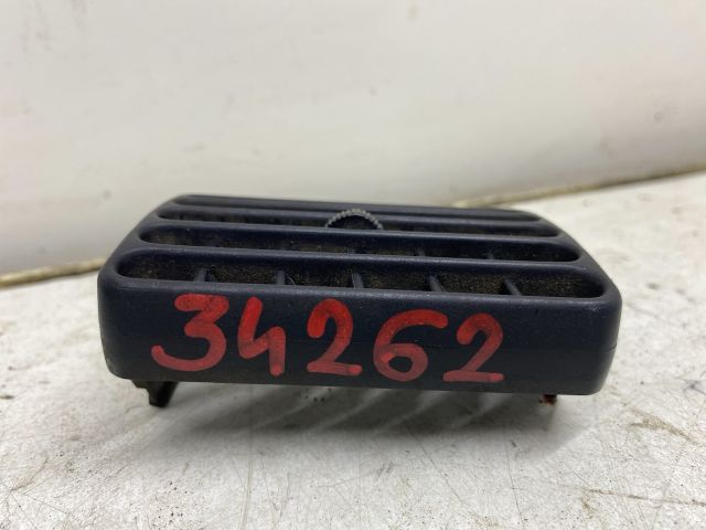 bontott VW POLO CLASSIC Középső Bal Szellőző