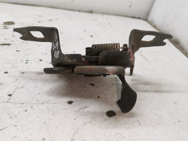 bontott VW POLO CLASSIC Motorháztető Zárszerkezet