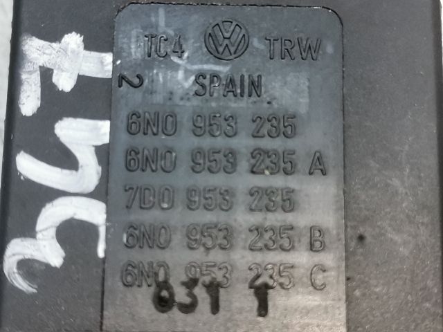 bontott VW POLO CLASSIC Vészvillogó Kapcsoló