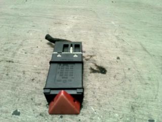 bontott VW POLO CLASSIC Vészvillogó Kapcsoló