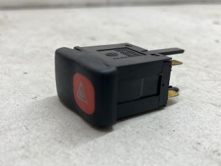 bontott VW POLO CLASSIC Vészvillogó Kapcsoló