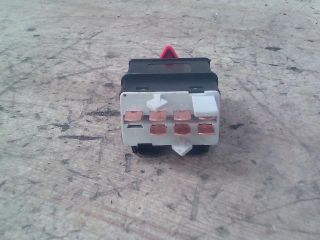 bontott VW POLO CLASSIC Vészvillogó Kapcsoló