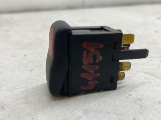 bontott VW POLO CLASSIC Vészvillogó Kapcsoló