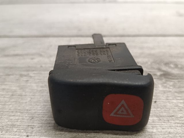 bontott VW POLO CLASSIC Vészvillogó Kapcsoló