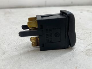 bontott VW POLO CLASSIC Vészvillogó Kapcsoló