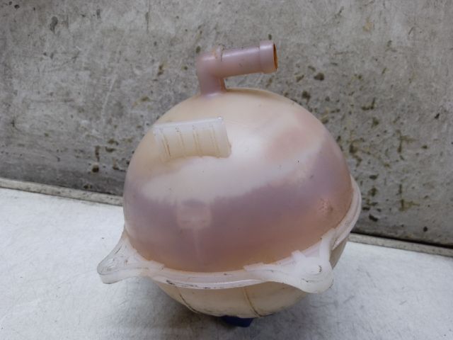 bontott VW POLO II Kiegyenlítő Tartály